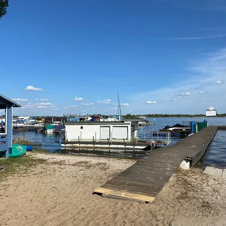 Кемпинг Prestige Brandenburg Plaue (Brandenburg)